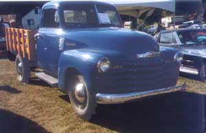 Terry's 49 Chev 3/4 ton Flatdeck